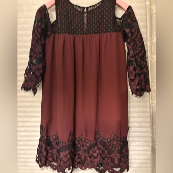 BB Dakota Burgundy Lace Long Jacky shift dress Sleeve Dress - Picture 2 of 4